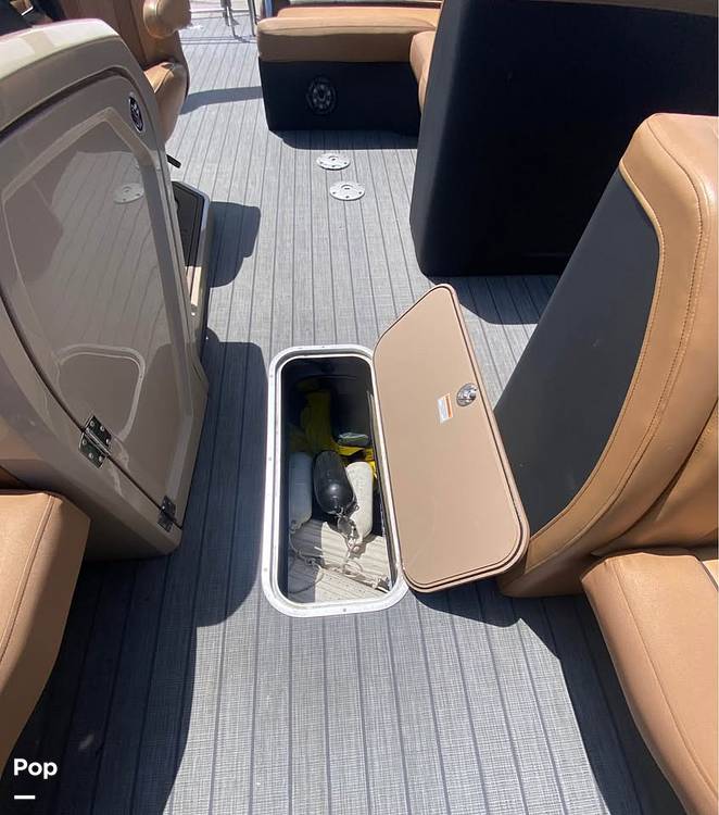 Slide: The Image of Godfrey Monaco 235SFL 2021 - 15498335