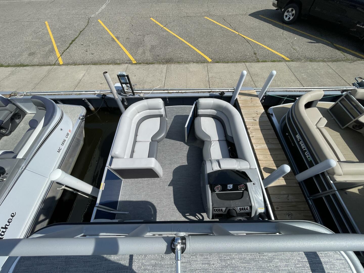 Slide: The Image of Godfrey Monaco 235 Sundeck 2024 - 4904785