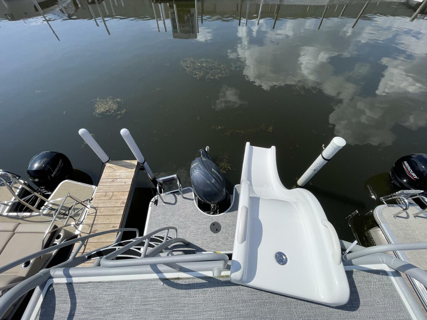 Slide: The Image of Godfrey Monaco 235 Sundeck 2024 - 4904787