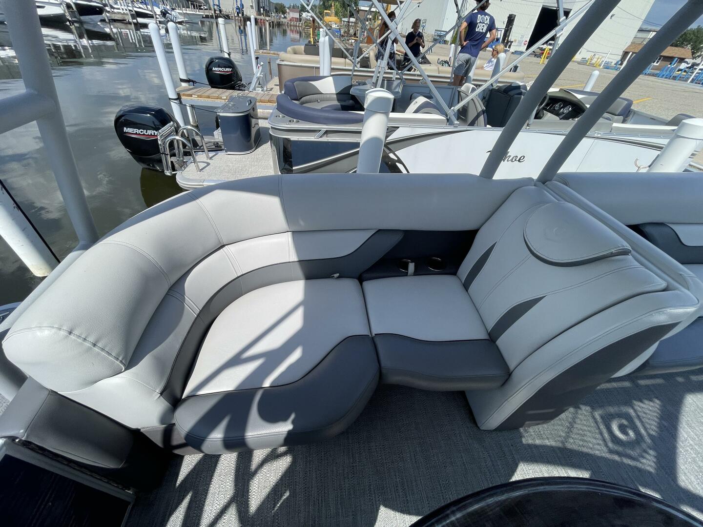 Slide: The Image of Godfrey Monaco 235 Sundeck 2024 - 4904790