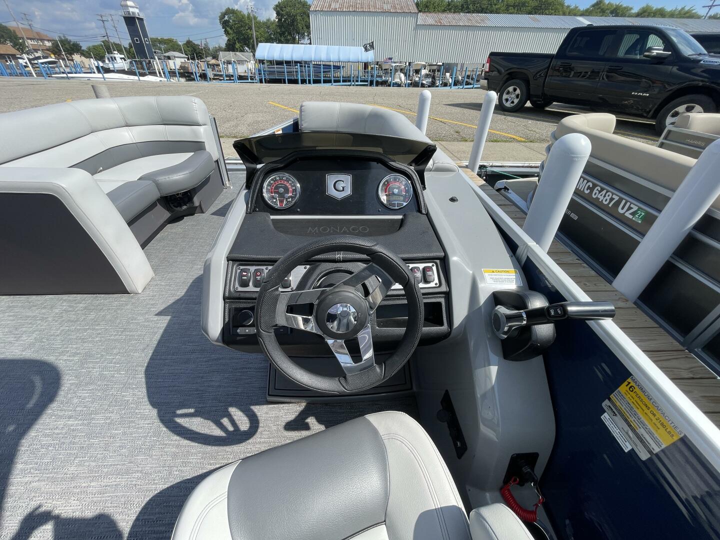 Slide: The Image of Godfrey Monaco 235 Sundeck 2024 - 4904803