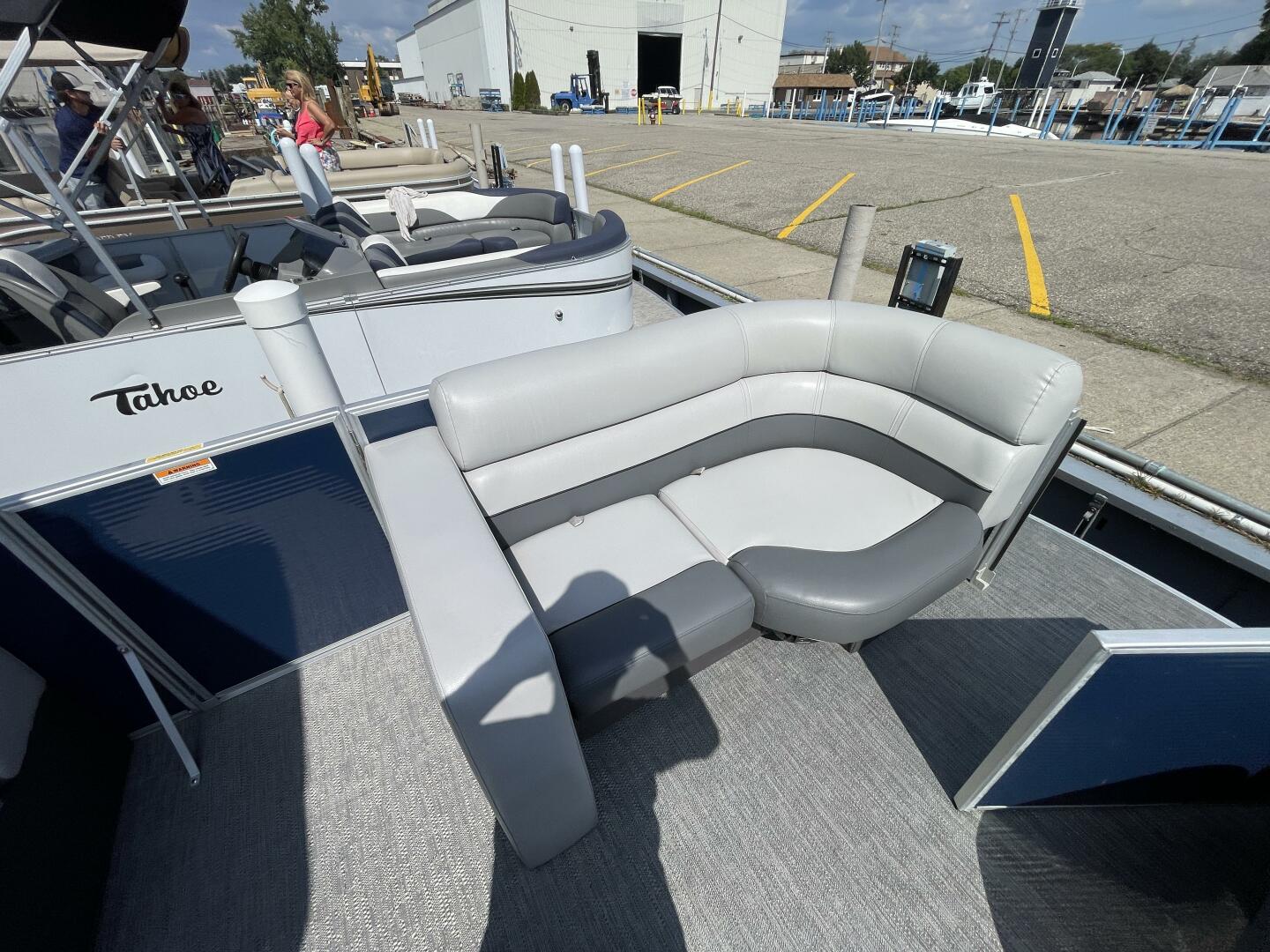 Slide: The Image of Godfrey Monaco 235 Sundeck 2024 - 4904813