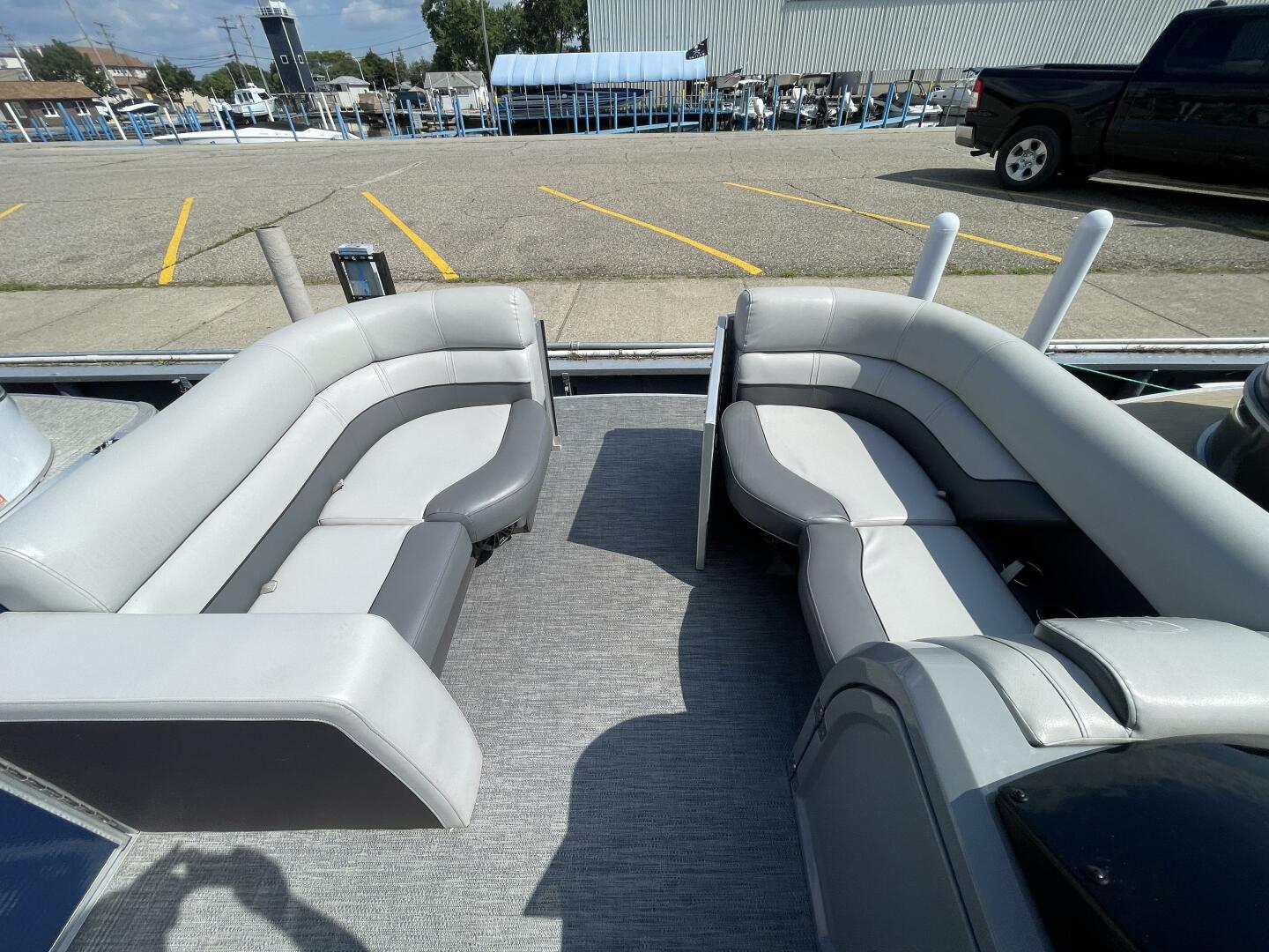 Slide: The Image of Godfrey Monaco 235 Sundeck 2024 - 4904814