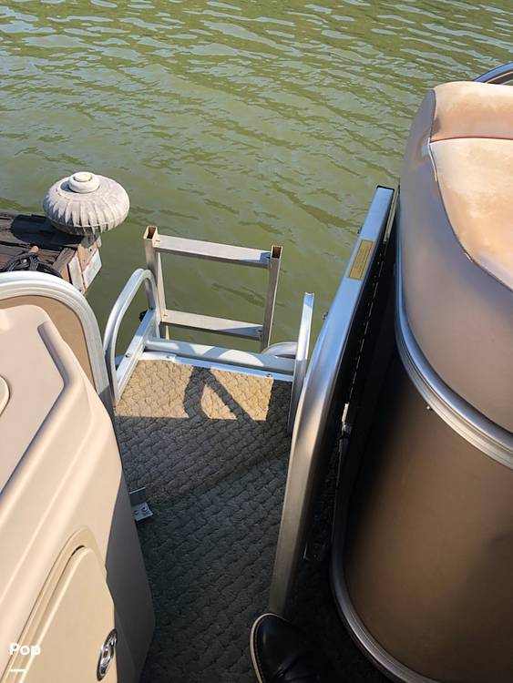 Slide: The Image of Godfrey Sanpan 25 tritoon Boat 2004 - 11339246