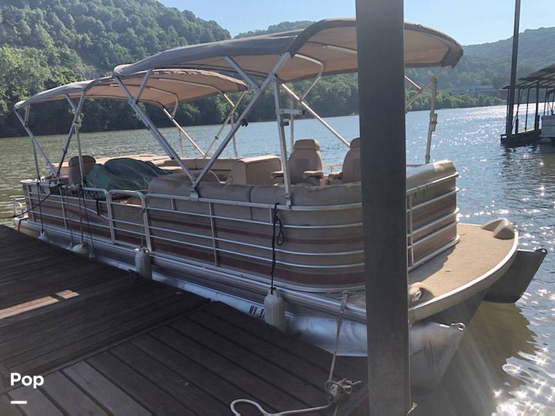 Slide: The Image of Godfrey Sanpan 25 tritoon Boat 2004 - 11339249