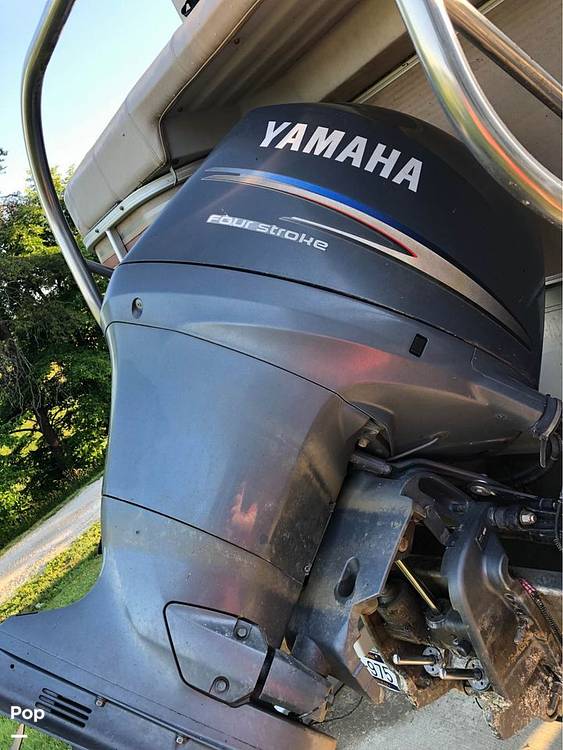 Slide: The Image of Godfrey Sanpan 25 tritoon Boat 2004 - 11339291