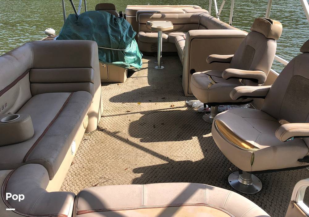 Slide: The Image of Godfrey Sanpan 25 tritoon Boat 2004 - 11384367