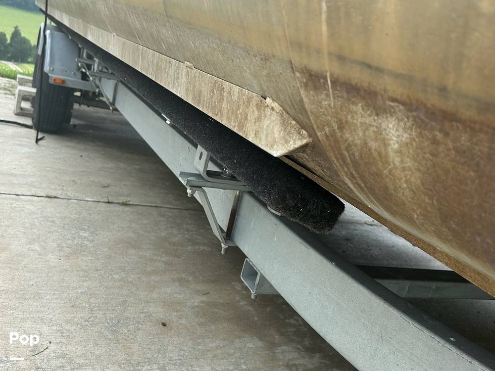 Slide: The Image of Godfrey Sanpan 25 tritoon Boat 2004 - 12658222