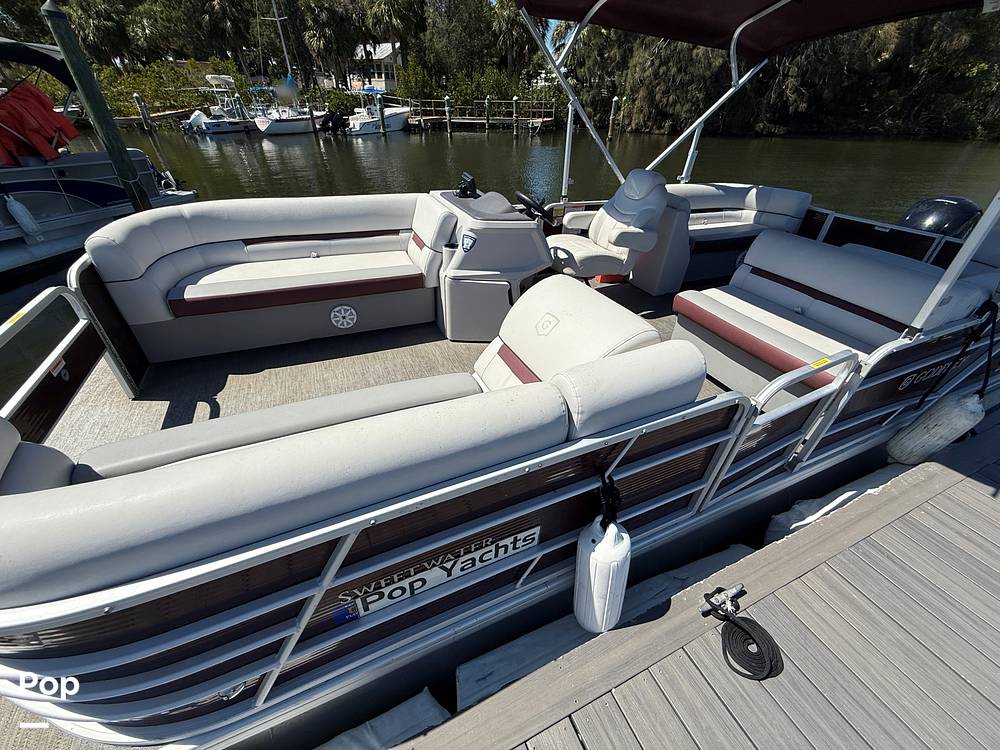 Slide: The Image of Bow Seating With Storage - 15360671