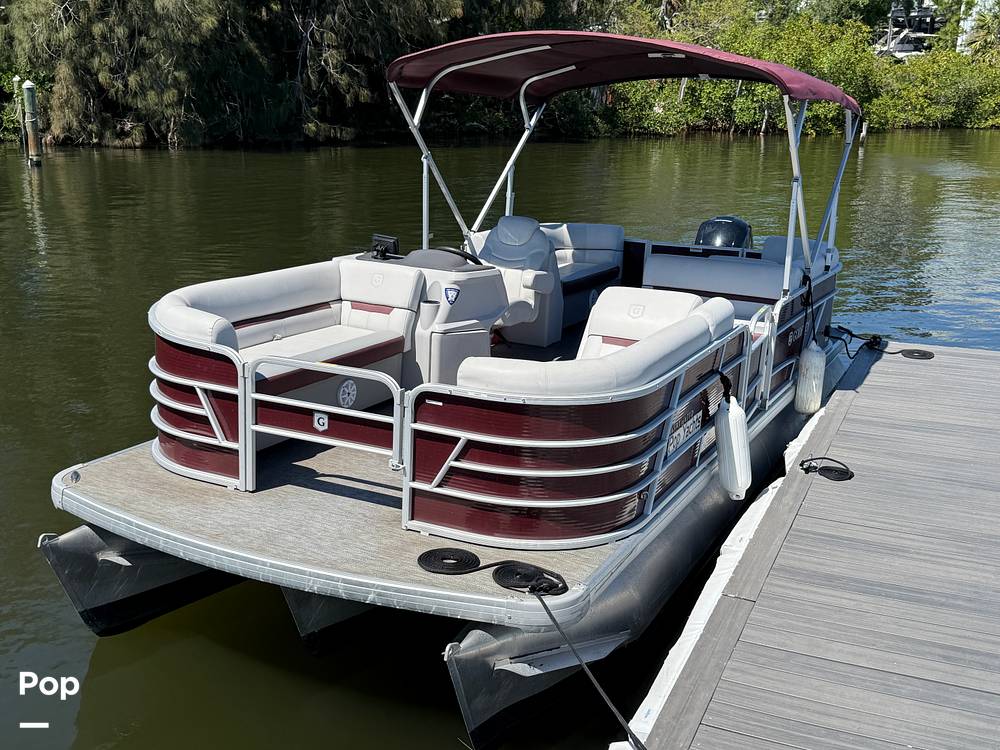 Slide: The Image of Godfrey Sweetwater 2286C 2023 - 15360862