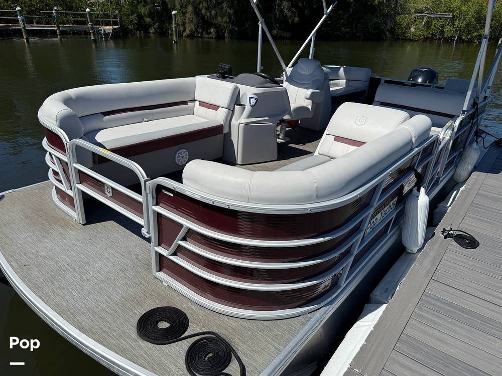 Slide: The Image of Godfrey Sweetwater 2286C 2023 - 15360863