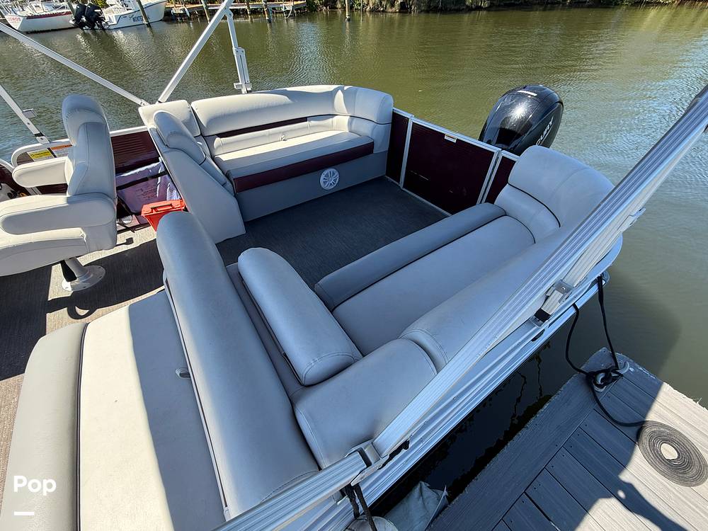 Slide: The Image of Godfrey Sweetwater 2286C 2023 - 15360870