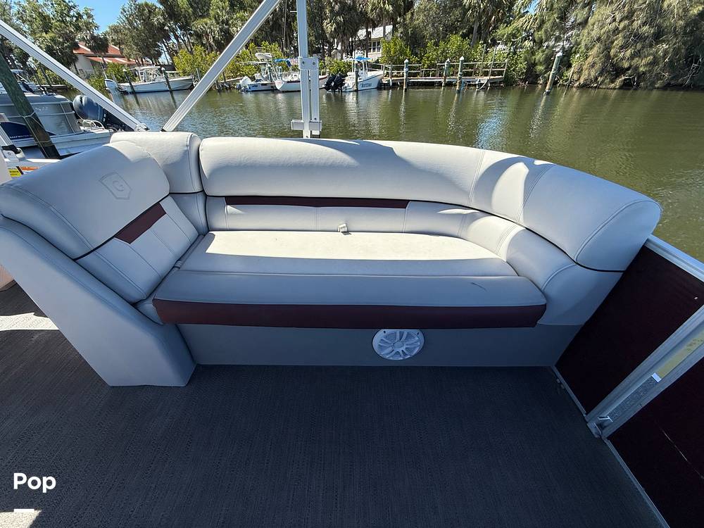 Slide: The Image of Godfrey Sweetwater 2286C 2023 - 15360887