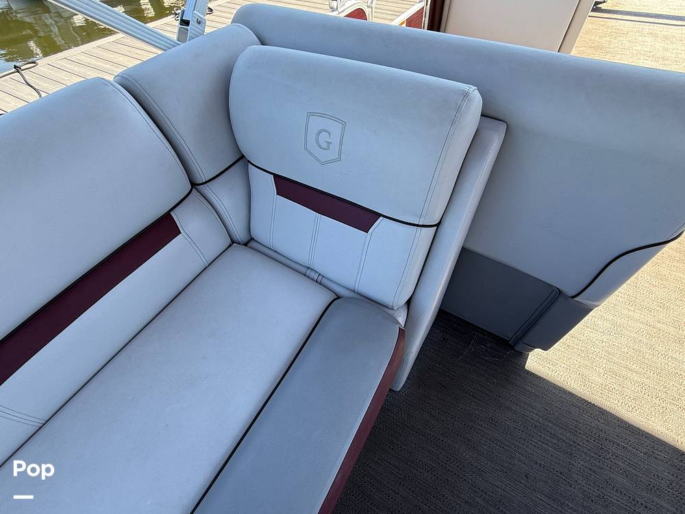 Slide: The Image of Godfrey Sweetwater 2286C 2023 - 15360893