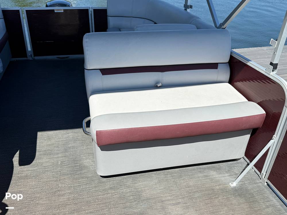 Slide: The Image of Godfrey Sweetwater 2286C 2023 - 15360897