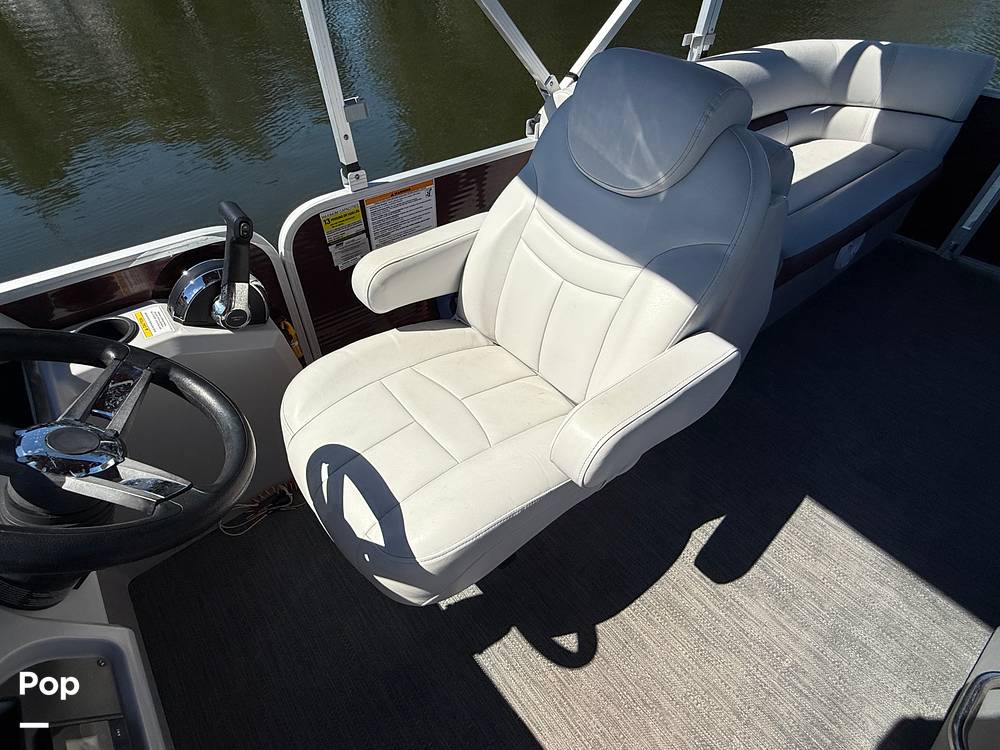 Slide: The Image of Godfrey Sweetwater 2286C 2023 - 15360901