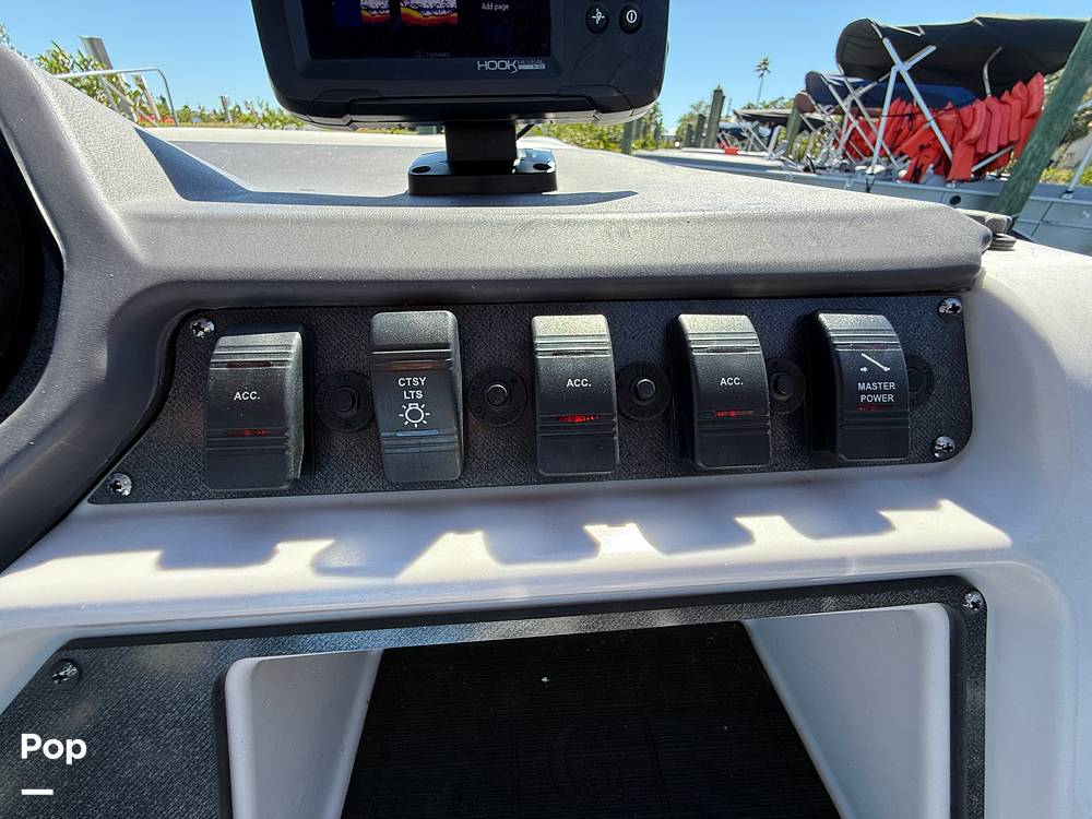 Slide: The Image of Godfrey Sweetwater 2286C 2023 - 15360914