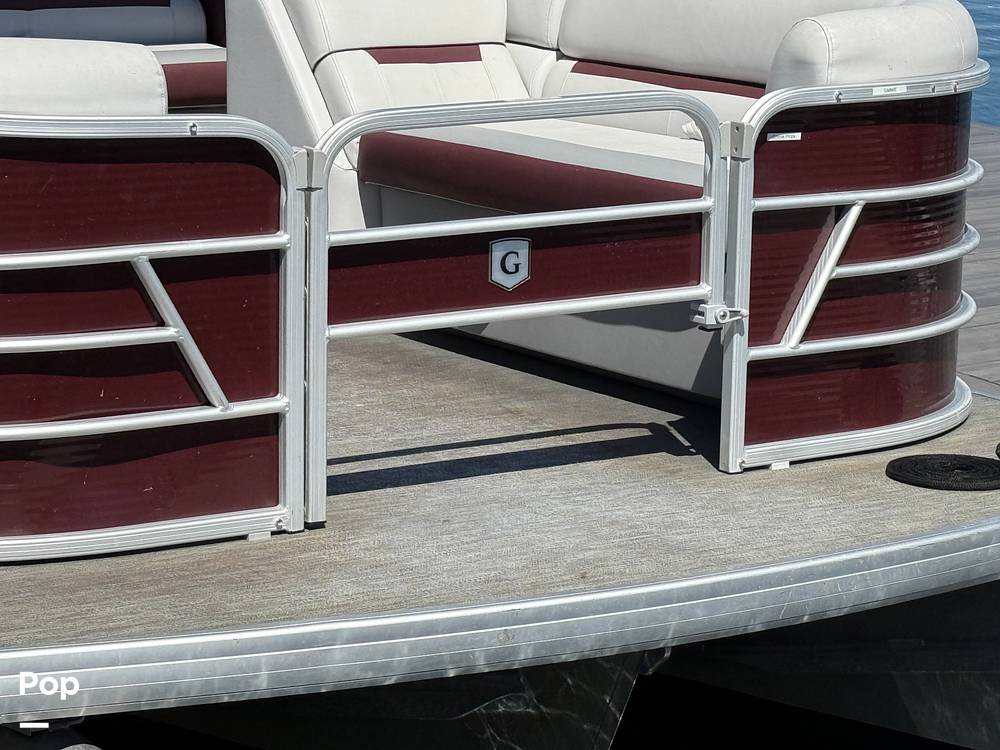 Slide: The Image of Godfrey Sweetwater 2286C 2023 - 15361620