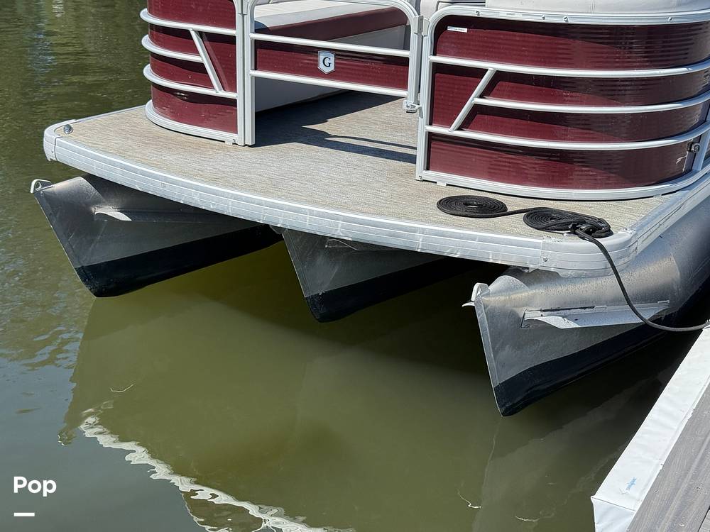 Slide: The Image of Godfrey Sweetwater 2286C 2023 - 15361625