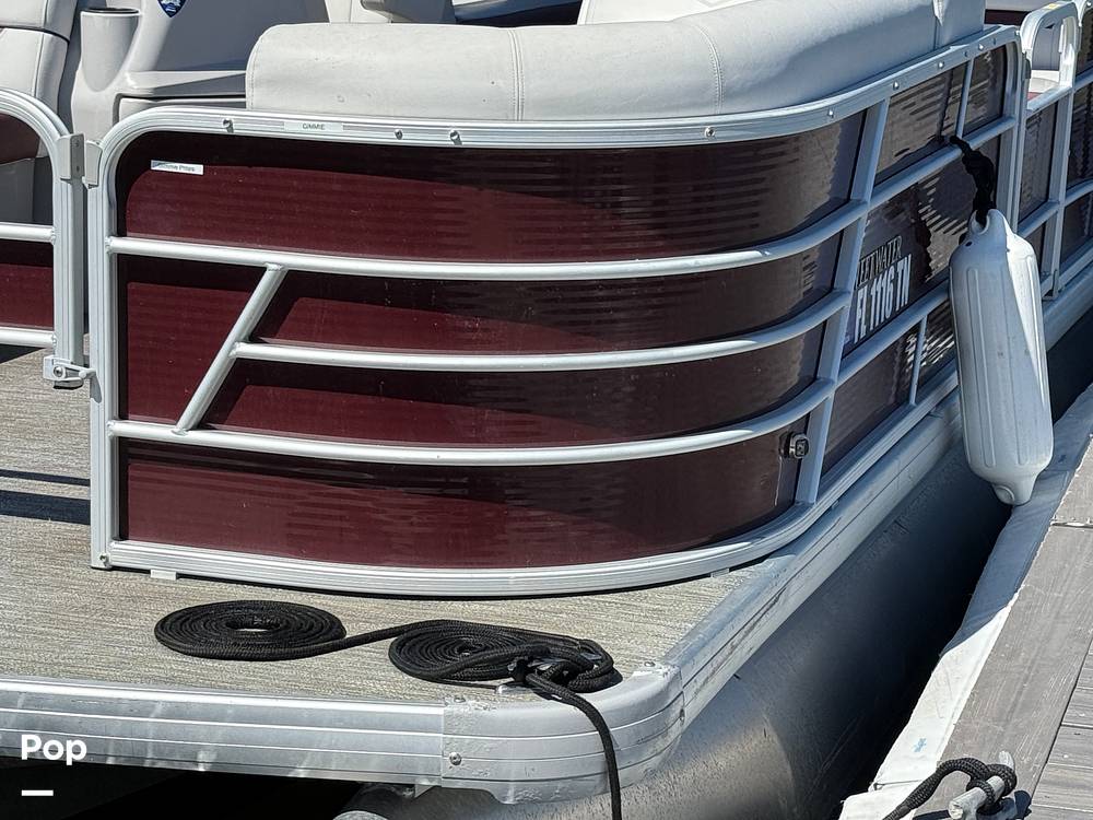 Slide: The Image of Godfrey Sweetwater 2286C 2023 - 15361626