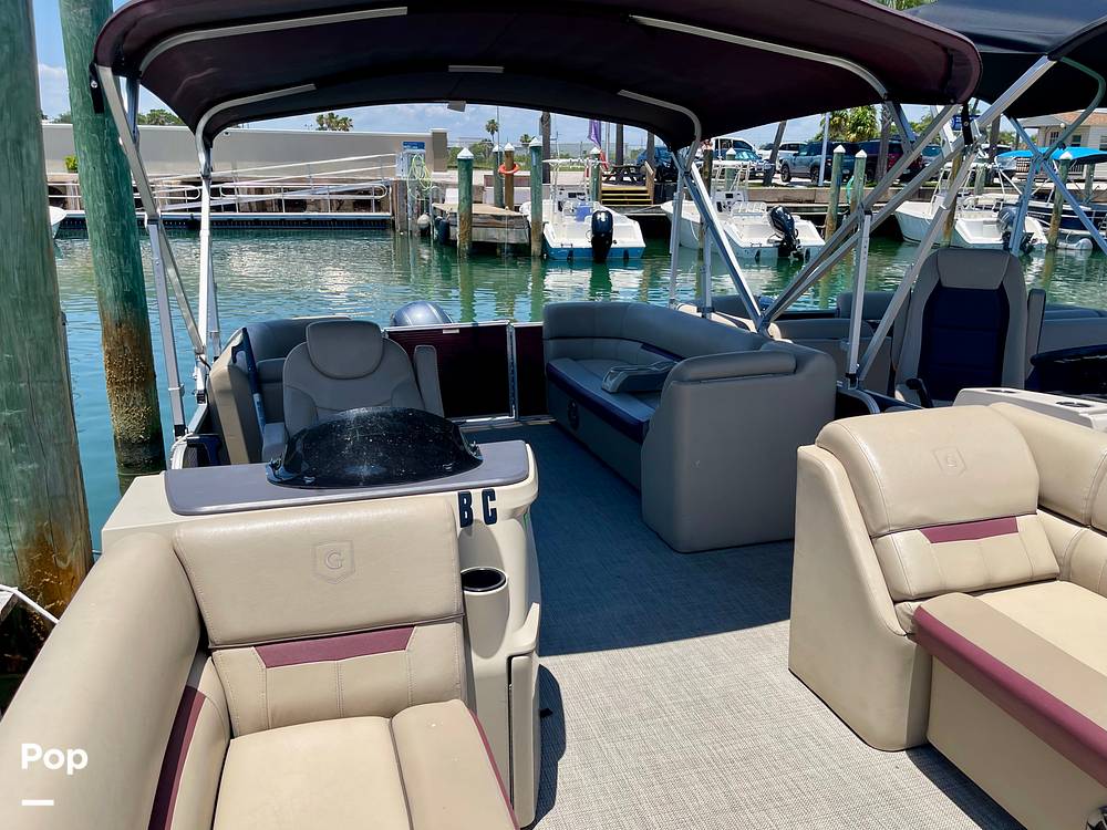 Slide: The Image of Bow Seating - 14308170