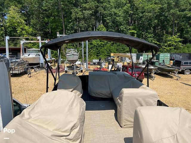 Slide: The Image of Godfrey Sweetwater Premium 255C 2019 - 12857108