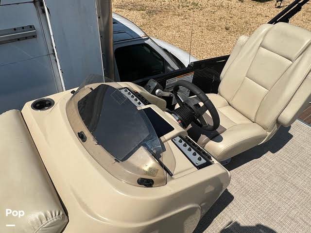 Slide: The Image of Godfrey Sweetwater Premium 255C 2019 - 12857119