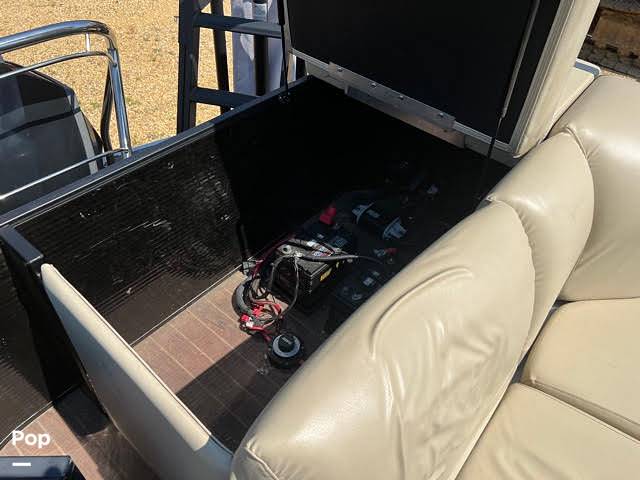 Slide: The Image of Godfrey Sweetwater Premium 255C 2019 - 12857132