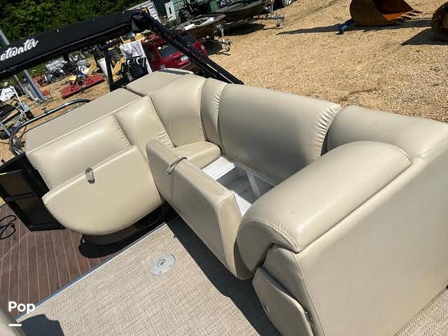 Slide: The Image of Godfrey Sweetwater Premium 255C 2019 - 12857135