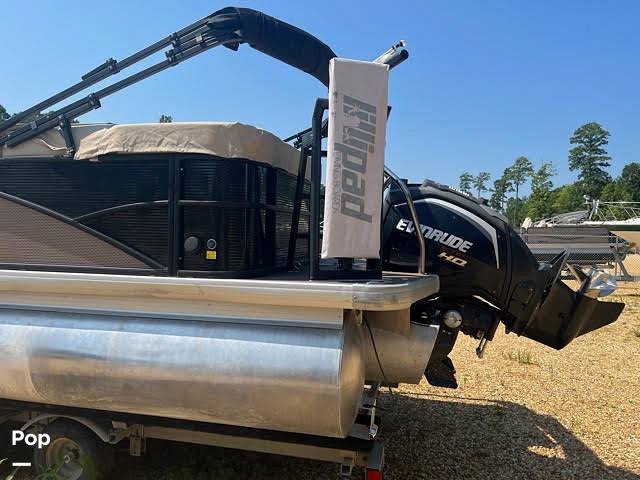 Slide: The Image of Godfrey Sweetwater Premium 255C 2019 - 12857145