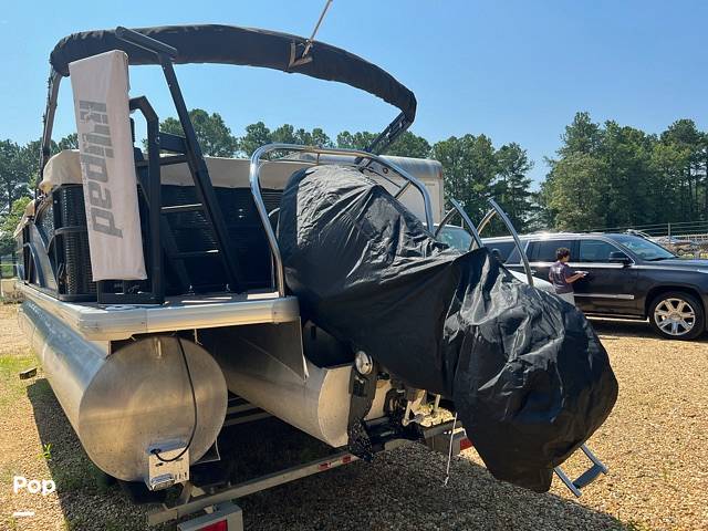 Slide: The Image of Godfrey Sweetwater Premium 255C 2019 - 15183665