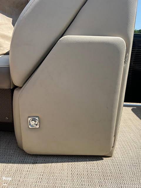 Slide: The Image of Godfrey Sweetwater Premium 255C 2019 - 12857114