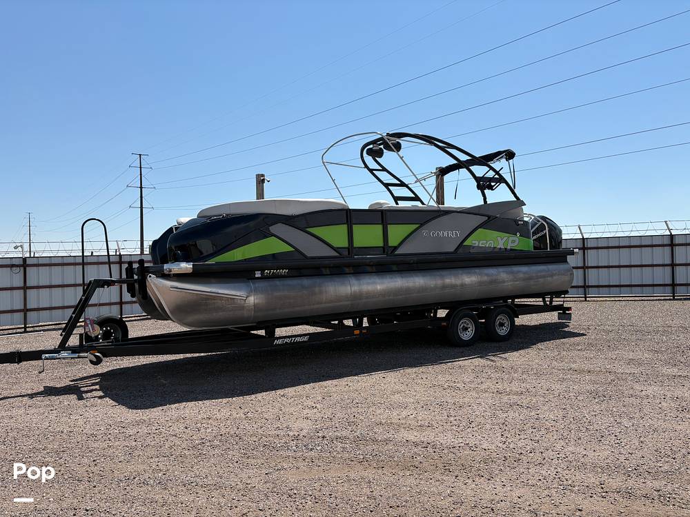 Slide: The Image of Godfrey Pontoon 250 XP 2020 - 15702896
