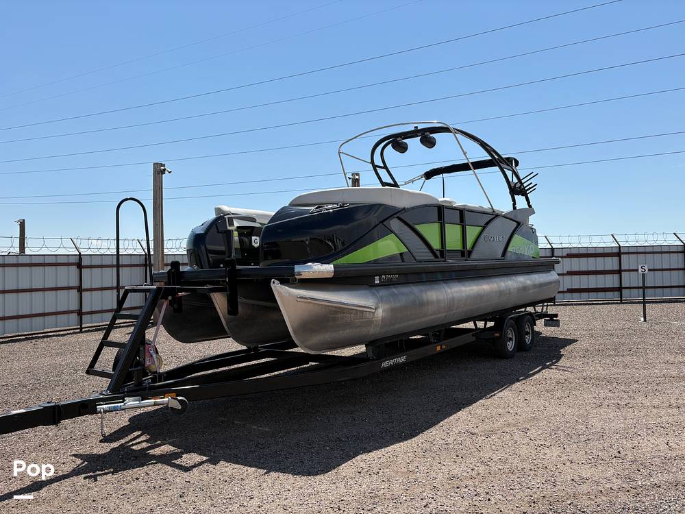 Slide: The Image of Godfrey Pontoon 250 XP 2020 - 15702905
