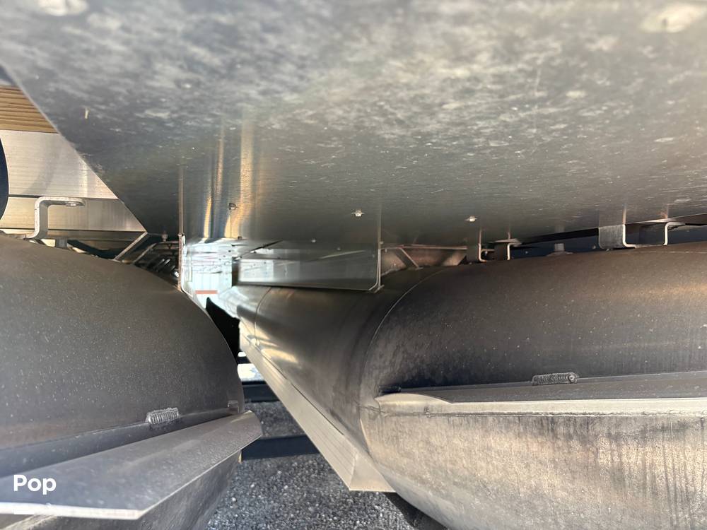 Slide: The Image of Godfrey Pontoon 250 XP 2020 - 15702910