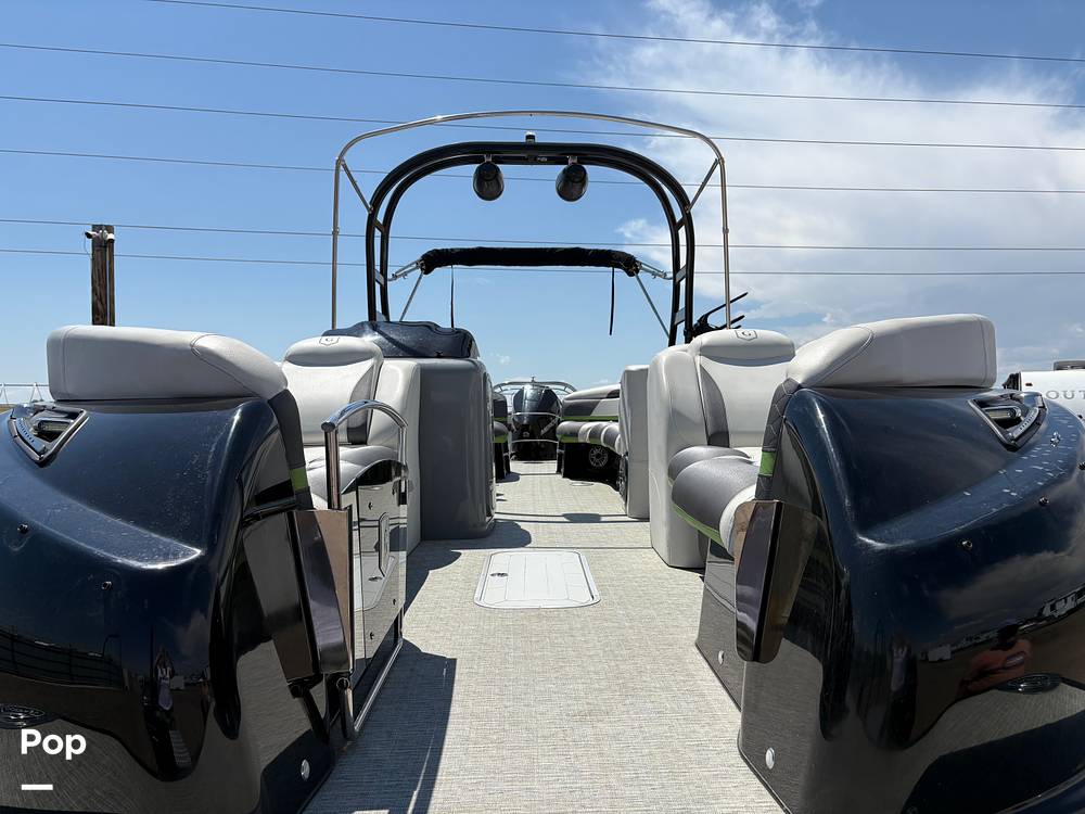 Slide: The Image of Godfrey Pontoon 250 XP 2020 - 15702915