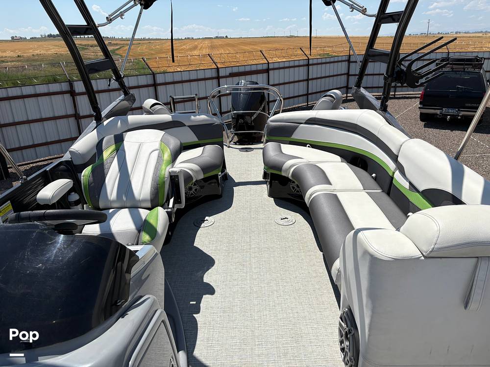 Slide: The Image of Godfrey Pontoon 250 XP 2020 - 15702919