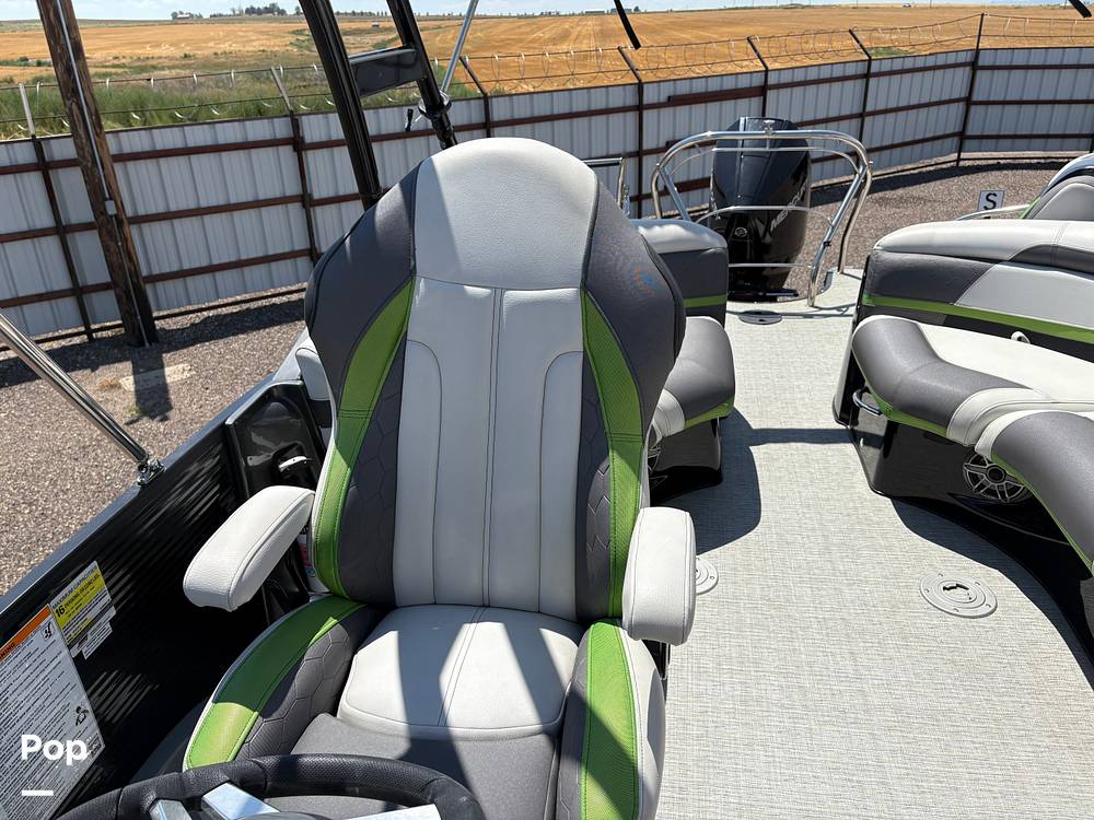 Slide: The Image of Godfrey Pontoon 250 XP 2020 - 15702931