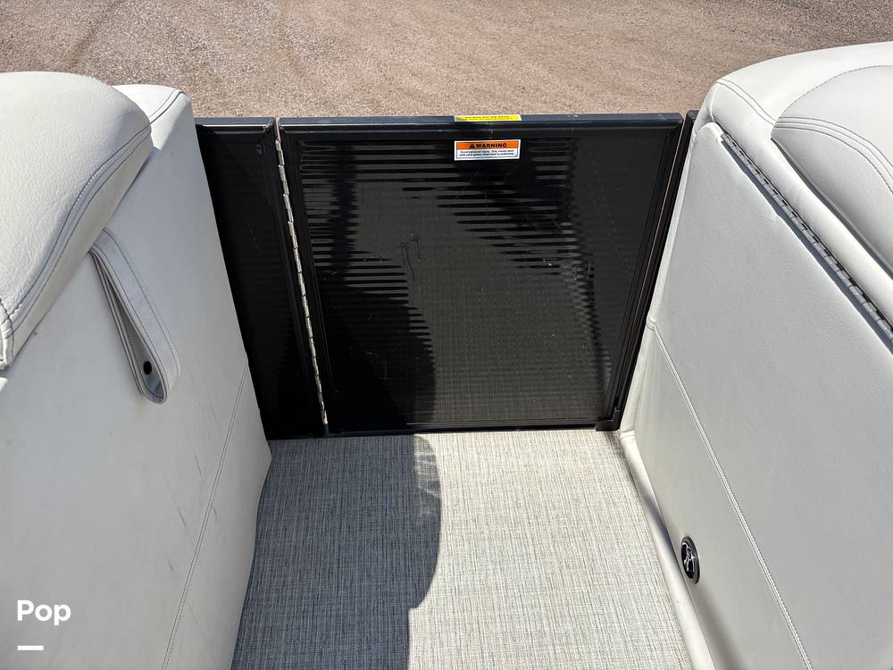 Slide: The Image of Godfrey Pontoon 250 XP 2020 - 15702940