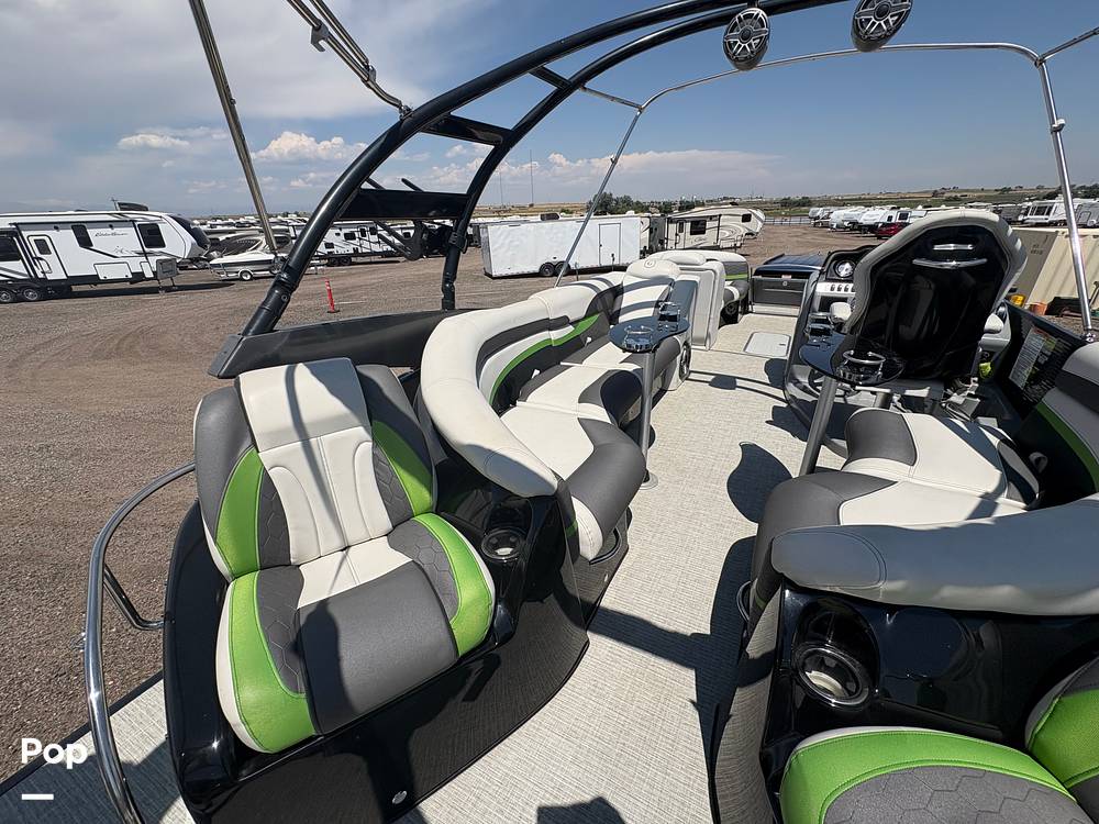 Slide: The Image of Godfrey Pontoon 250 XP 2020 - 15702951