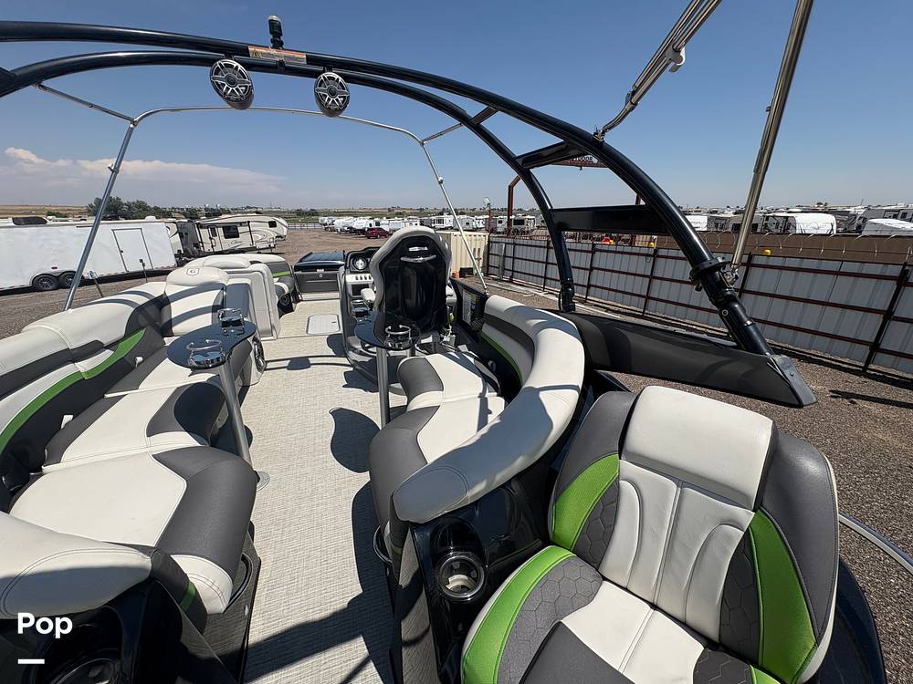 Slide: The Image of Godfrey Pontoon 250 XP 2020 - 15702953