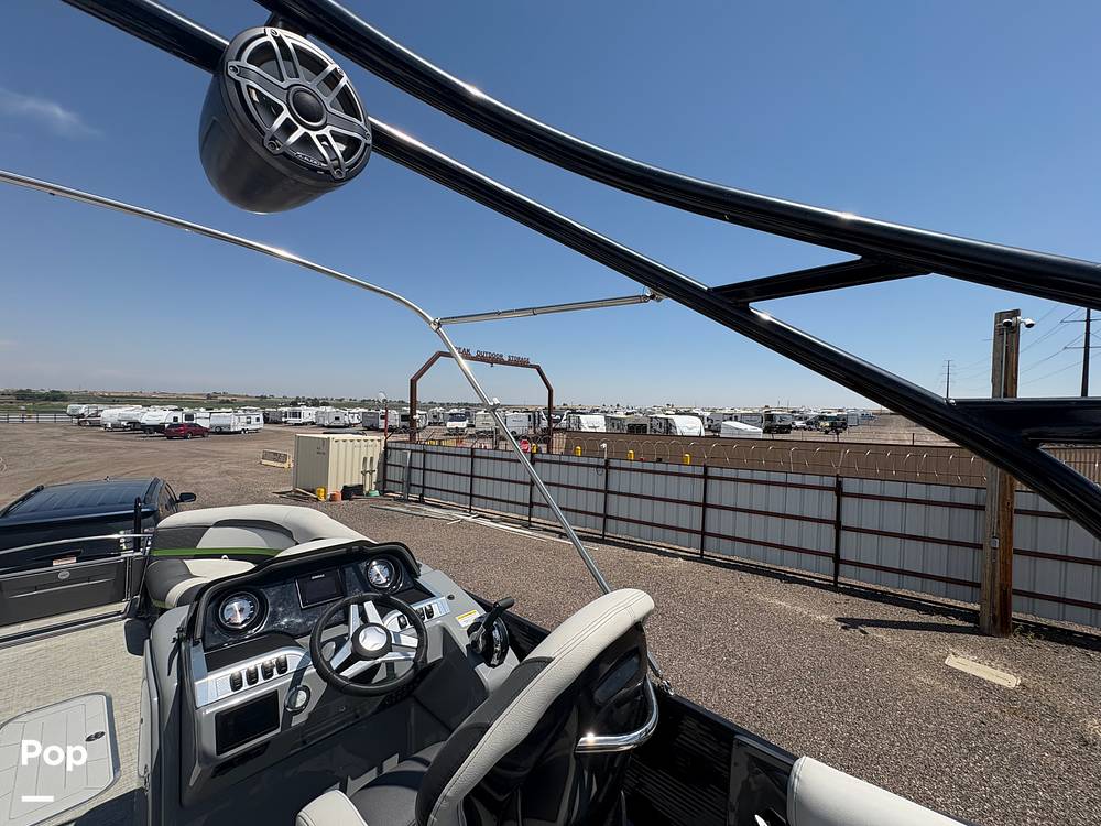 Slide: The Image of Godfrey Pontoon 250 XP 2020 - 15702962