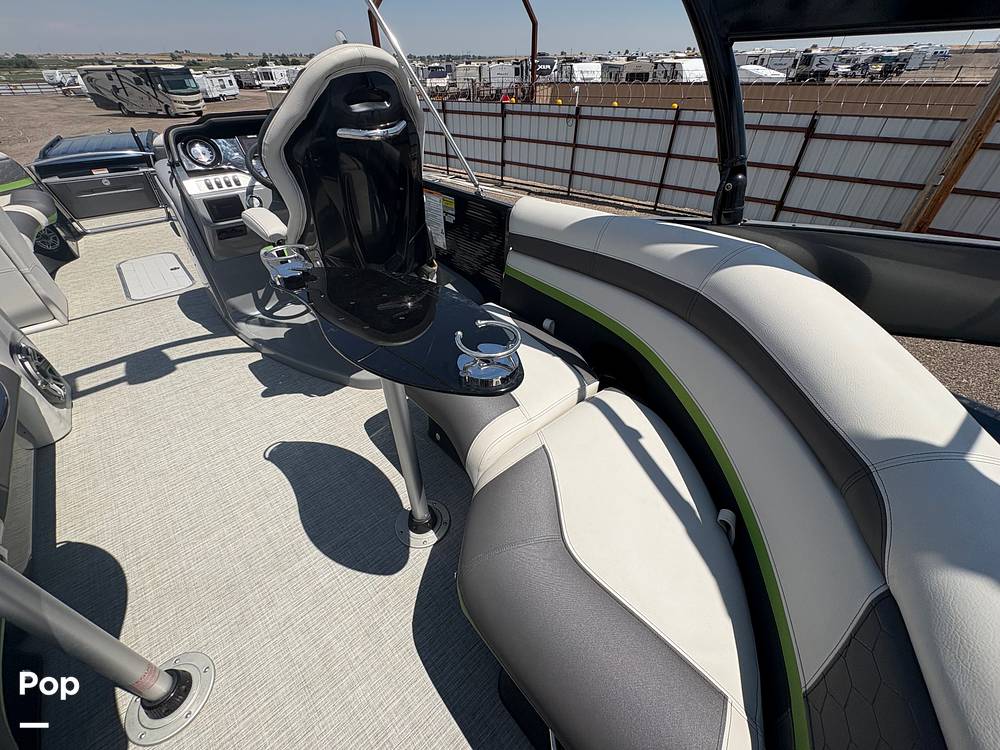 Slide: The Image of Godfrey Pontoon 250 XP 2020 - 15702968