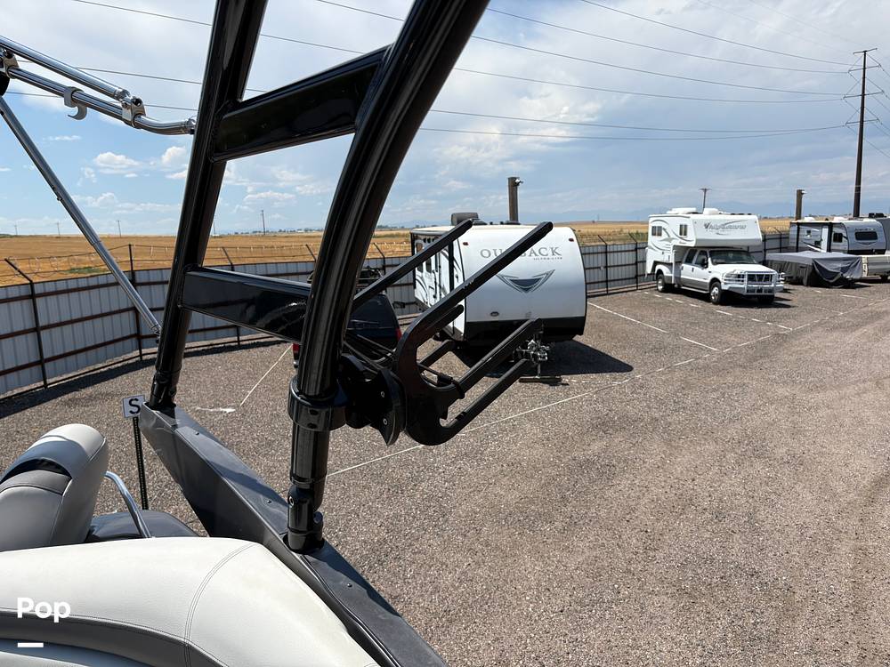 Slide: The Image of Godfrey Pontoon 250 XP 2020 - 15702972