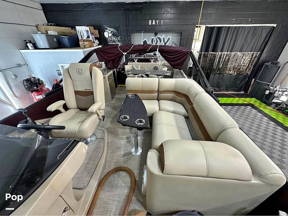 Slide: The Image of Premium Leather - 15212857