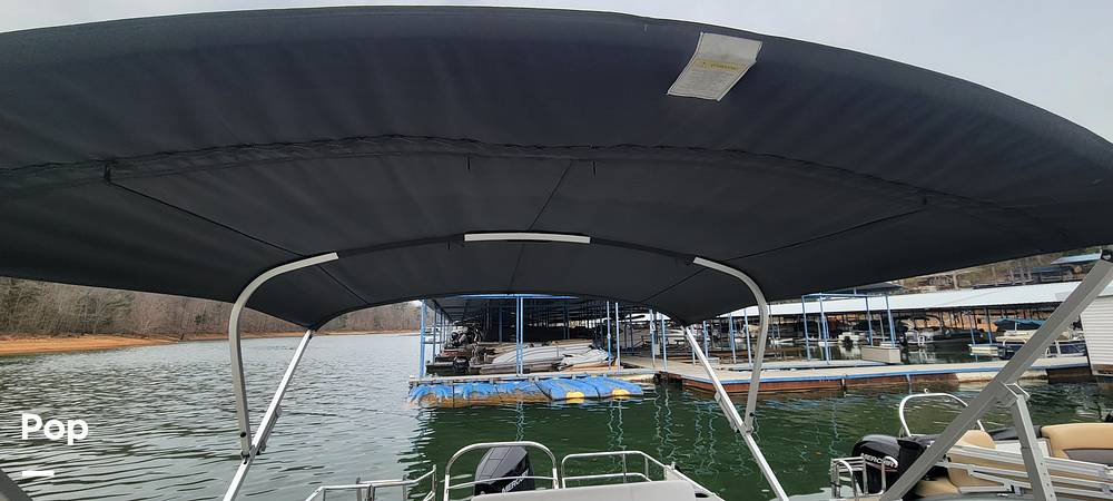 Slide: The Image of Godfrey Pontoon Sweetwater 2286 2024 - 15307817