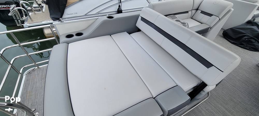 Slide: The Image of Godfrey Pontoon Sweetwater 2286 2024 - 15307840
