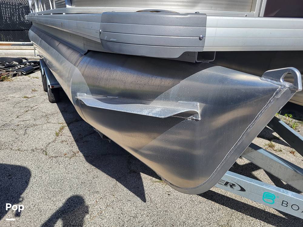 Slide: The Image of Godfrey Pontoon Sweetwater 2286SB 2020 - 14898554