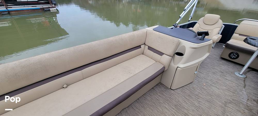 Slide: The Image of Godfrey Pontoon Sweetwater 2386 2022 - 15168723