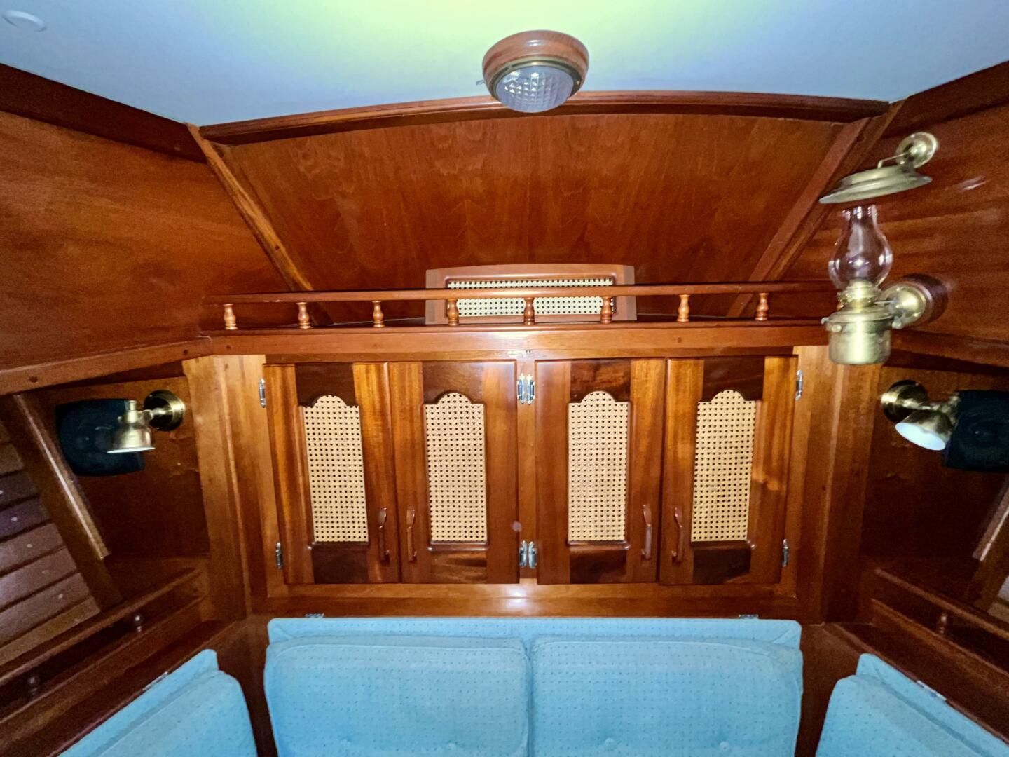 Slide: The Image of Gozzard 36 1986 - 5234867